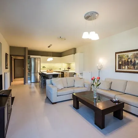 Blue Aura Family Apartment Hersonissos (Crete)